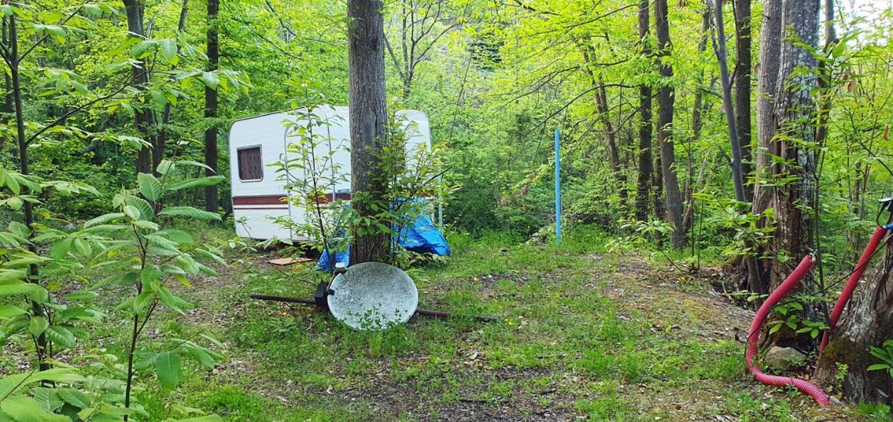 Escaro Camping Le P'Tit Bonheur מראה חיצוני תמונה