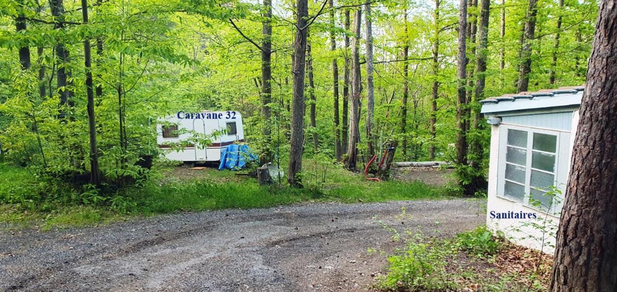 Escaro Camping Le P'Tit Bonheur מראה חיצוני תמונה