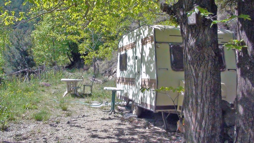 Escaro Camping Le P'Tit Bonheur מראה חיצוני תמונה